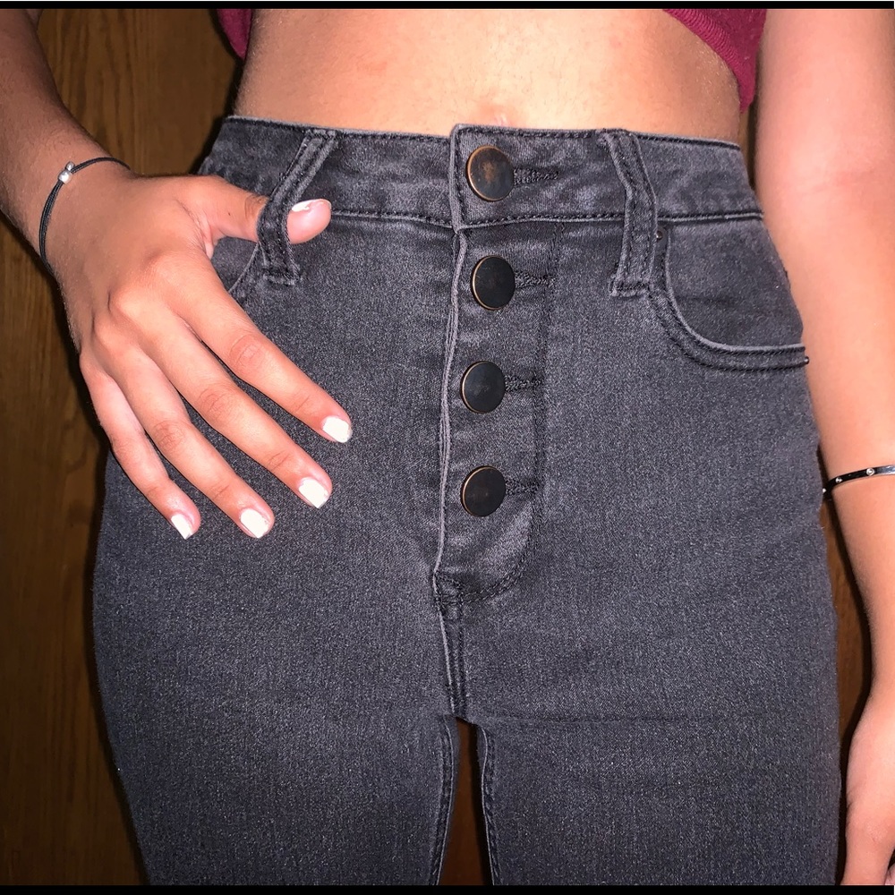High-Waisted Jean